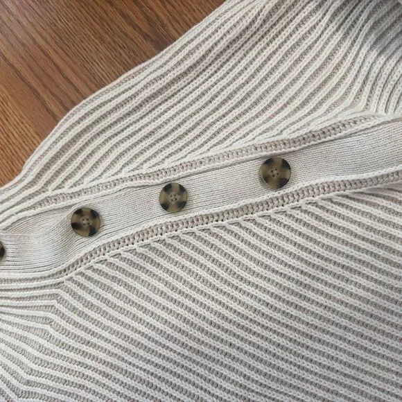 GAP Cream Ribbed Mockneck Raglan Sweater w/Asymetrical Button Accents - Picture 2 of 8